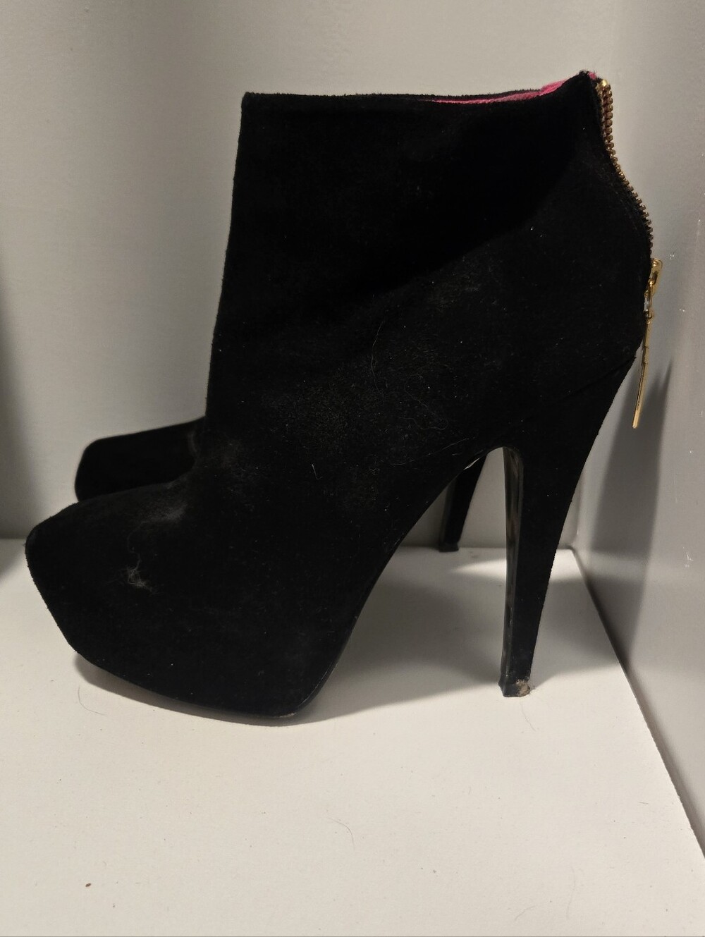 Betsey Johnson Thanee Black Suede High Heel Ankle Booties Size 9